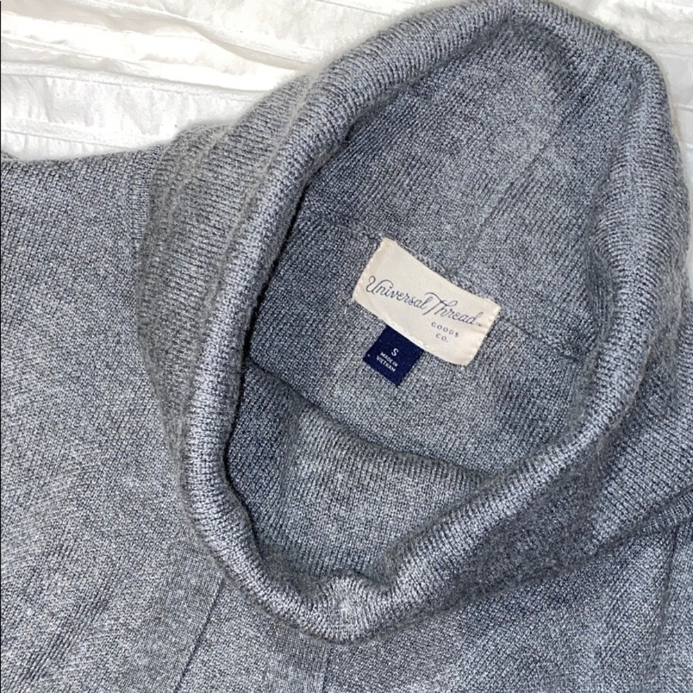 Universal Thread Cowl Neck - Picture 2 of 4